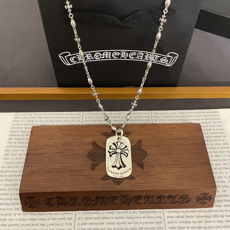 Ch**me He**ts necklaces